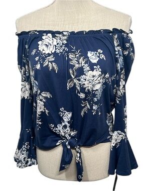 NWT A. Byer Navy & White Floral Boho Blouse Size Small